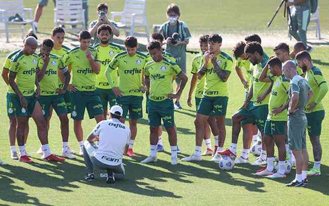 Objetivos Diferentes Santos E Palmeiras Se Enfrentam Pelo