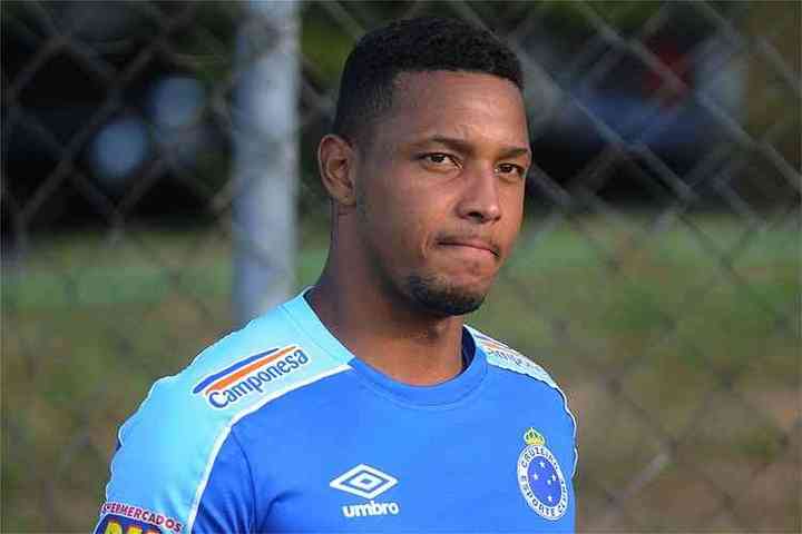 Atacante David Do Cruzeiro Completa Oito Meses Sem Marcar Gol