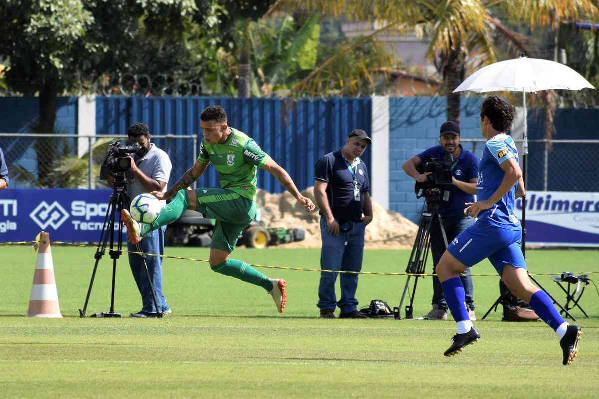 Imagens do jogo treino entre Cruzeiro e América Superesportes