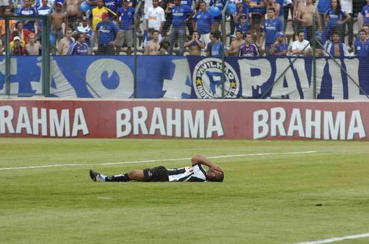 Imagens Da Goleada Hist Rica Por A Do Cruzeiro Sobre O Atl Tico