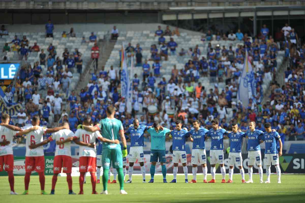 Fotos de Cruzeiro x Tupynambás no Mineirão pela sexta rodada do