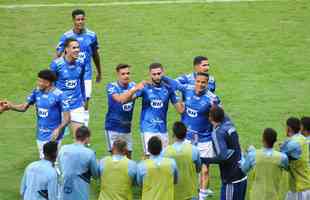 Fotos do jogo entre Cruzeiro e Vila Nova, no Mineirão, pela 15ª rodada da Série B