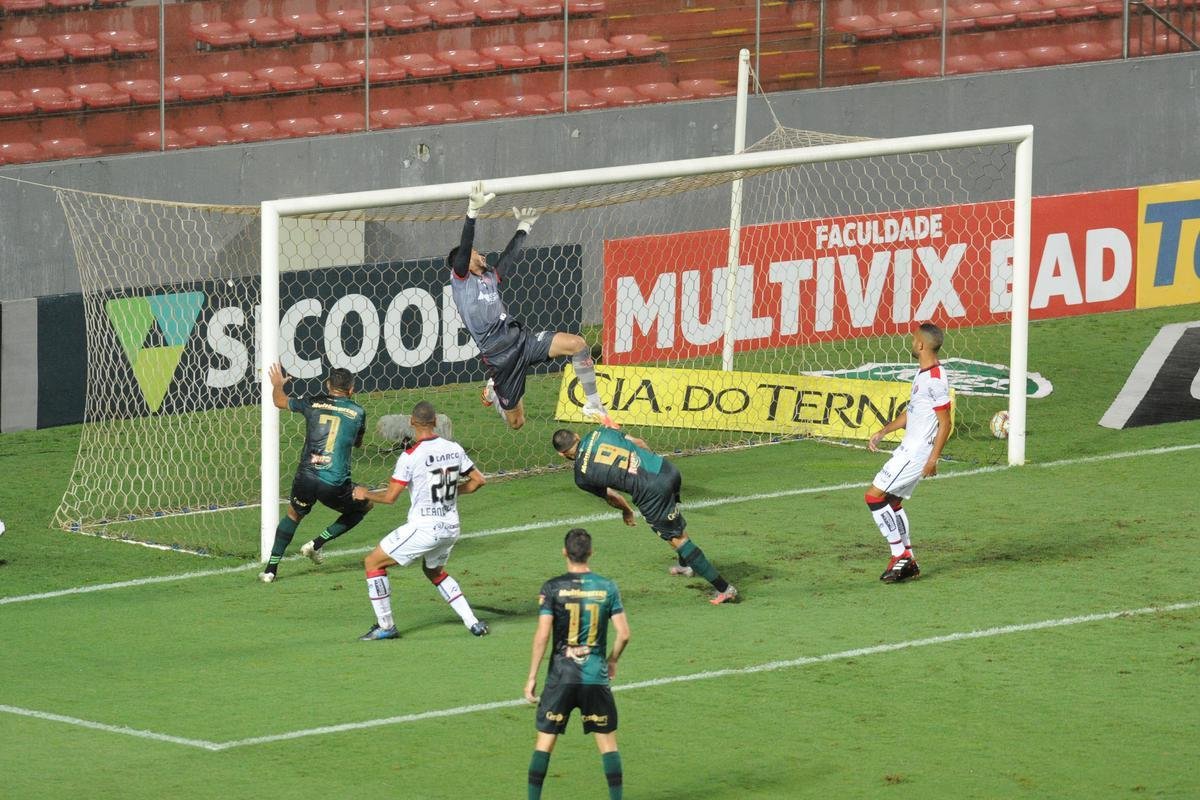 Fotos de Amrica x Vitria, no Independncia, pela 33 rodada