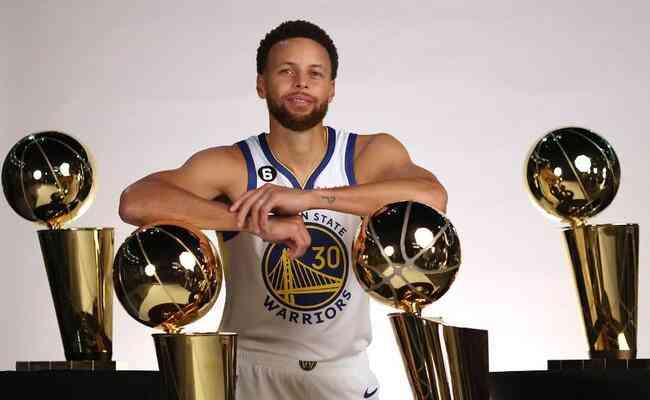 Stephen Curry é o maior vencedor da temporada da NBA