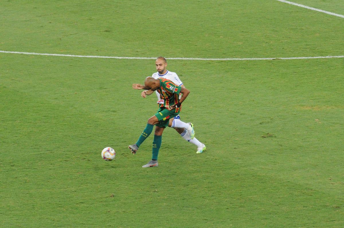 Fotos do duelo entre Cruzeiro e Sampaio Corra, no Mineiro, pela 14 rodada da Srie B do Campeonato Brasileiro