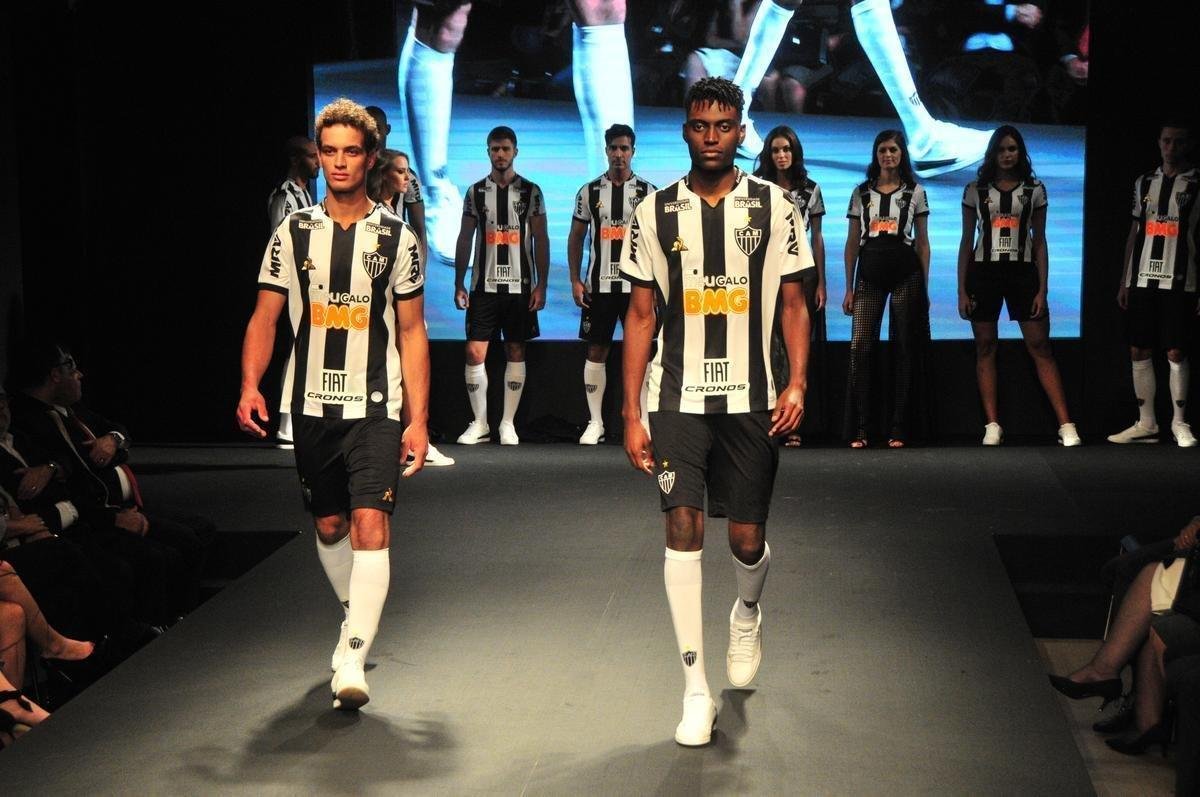 Nova coleo de uniformes do Atltico produzida pela fornecedora francesa Le Coq