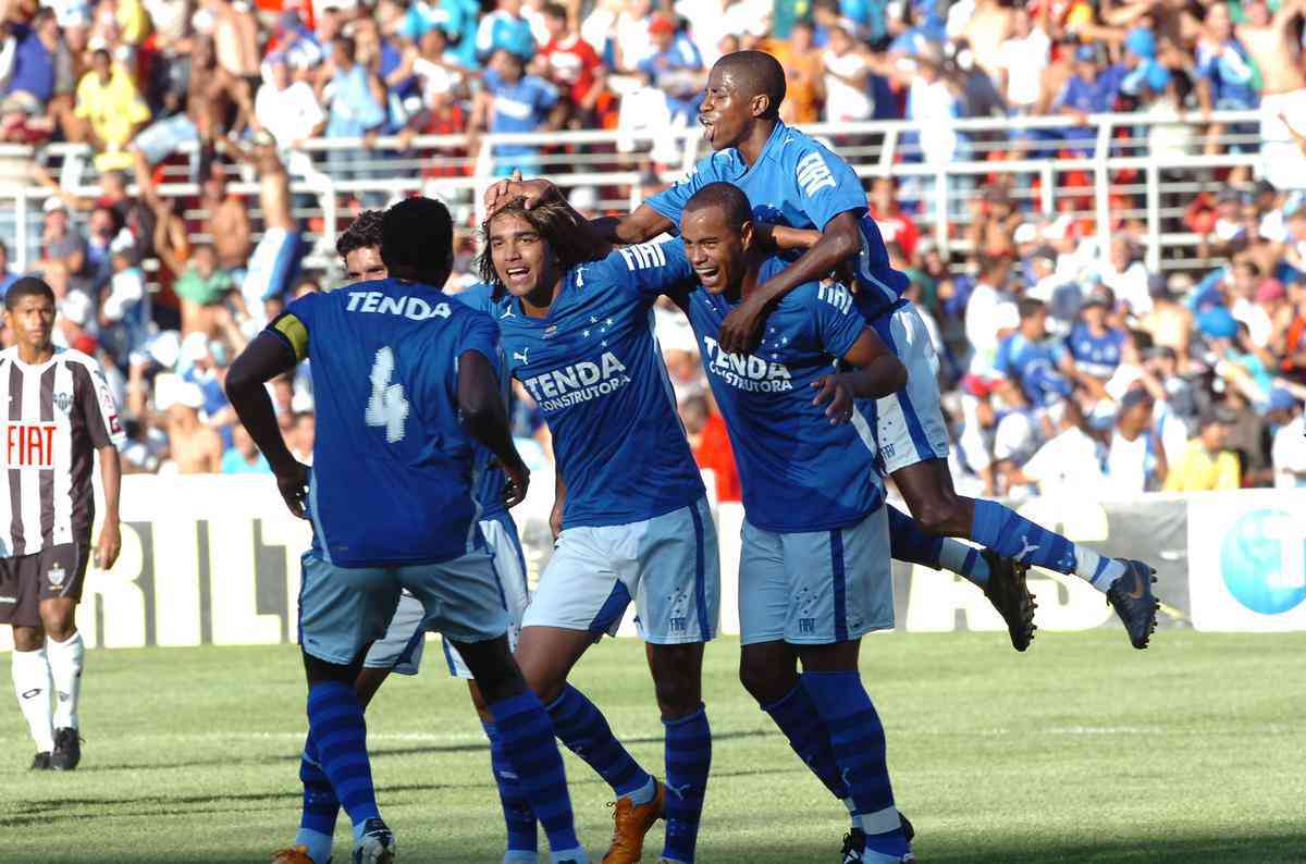Na final do Campeonato Mineiro de 2008, o Cruzeiro fez 5 a 0 sobre o Atltico, no jogo de ida. Marcelo Moreno marcou duas vezes. O ttulo ficou com o time celeste naquele ano.