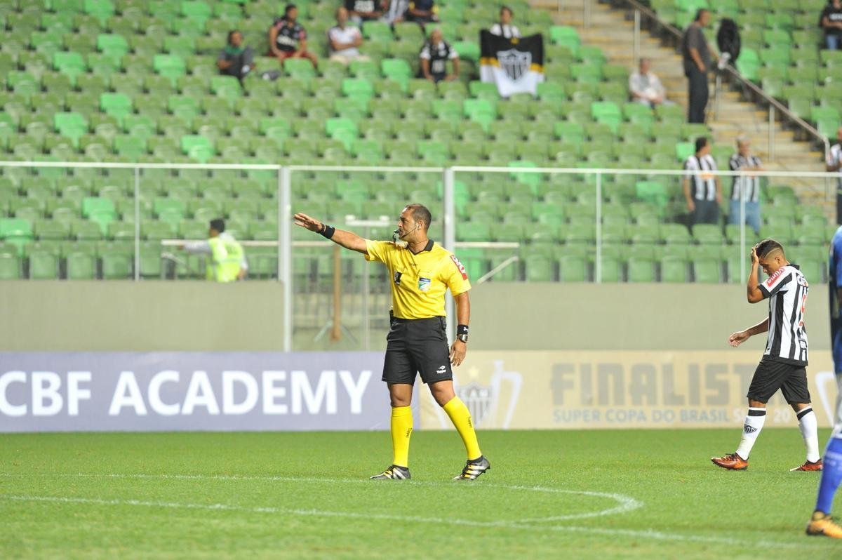 Imagens do clssico entre Atltico e Cruzeiro pela Supercopa Sub-20