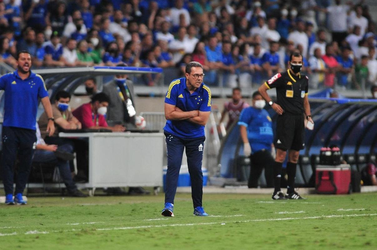 Fotos da partida entre Cruzeiro e Brusque, no Mineiro, em BH, pela 35 rodada da Srie B do Brasileiro
