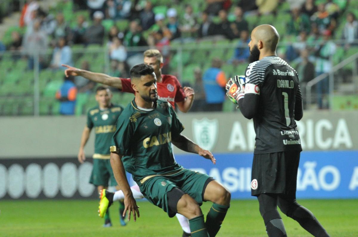 Fotos do jogo entre Amrica e Internacional, no Independncia, pela 15 rodada do Campeonato Brasileiro