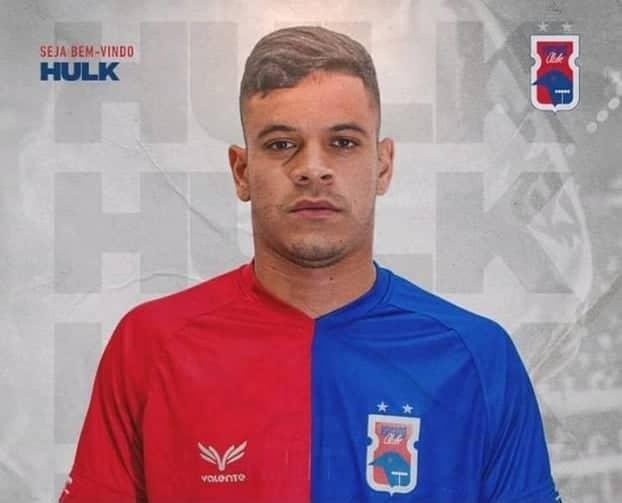 Hulk - O jovem lateral-esquerdo deixou o Atltico para defender as cores do Paran nesta temporada. O jogador de 20 anos j fez quatro partidas pelo novo clube, todas como titular.