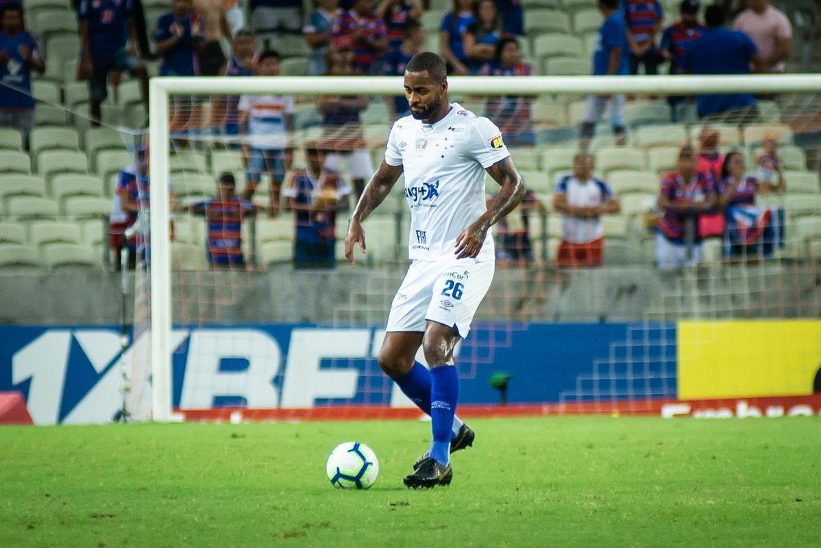 Fotos do jogo entre Fortaleza e Cruzeiro, na Arena Castelo, pela nona rodada do Brasileiro