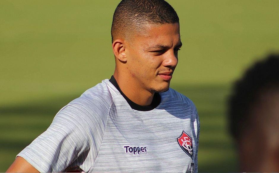 Walisson Maia (Vitria) - 26 anos - 2 jogos no Campeonato Brasileiro - Est em recuperao de leso. Foi titular do Vitria contra Vasco e Cear, nas rodadas 6 e 7 do Brasileiro.