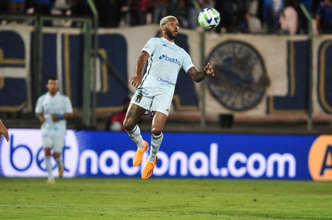 Cruzeiro x Cuiab: fotos do jogo na Arena do Jacar, em Sete Lagoas