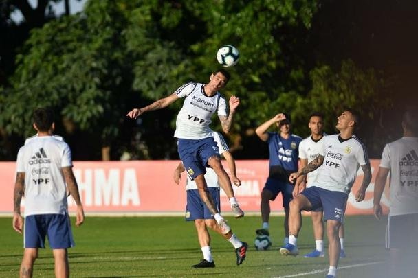 Na Toca II, Seleo Argentina fechou preparao para duelo com o Brasil