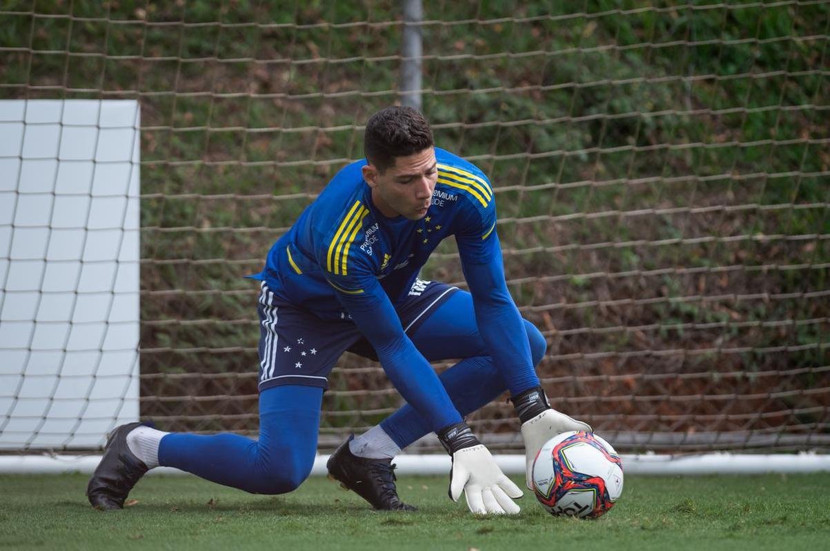 Fotos do treino do Cruzeiro desta segunda-feira (18/10)