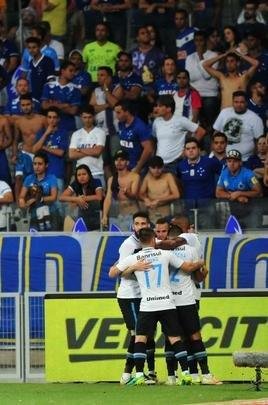 Imagens de Cruzeiro x Grmio, no Mineiro, pelas semifinais da Copa do Brasil
