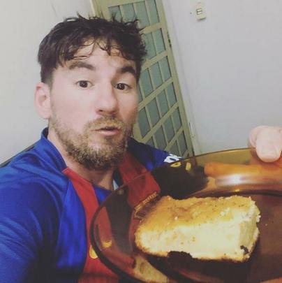 Paulo Victor 'iniciou carreira' como ssia de Messi em 2016 e faz sucesso por onde passa