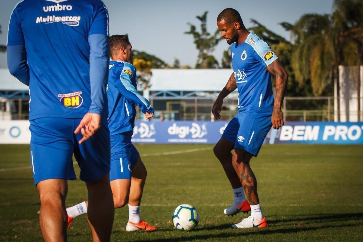 Equipe se prepara para o clssico contra o Atltico, na quinta-feira, s 20h, pela ida da Copa do Brasil