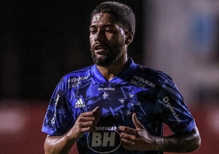 Filipe Machado retorna ao Cruzeiro aps defender a Raposa em 2020. O volante de 25 anos estava sem clube.