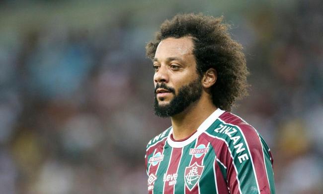 Quatro meses depois de sua chegada, Marcelo ainda no fala a mesma lngua do elenco do Fluminense