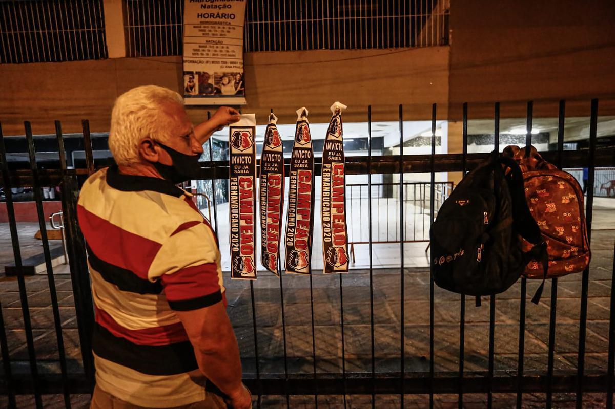 Sem torcida, devido ao protocolo de segurança contra a pandemia de Covid-19, o estádio do Arruda recebeu Santa Cruz e Salgueiro na decisão do 106º Campeonato Pernambucano, em 2020.
