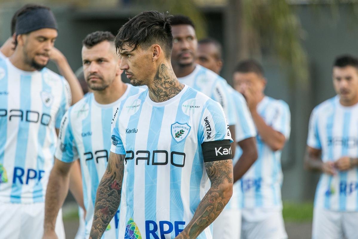 Londrina: 6 jogos, 3 vitrias, 1 empate e 2 derrotas - 55,6% de aproveitamento dos pontos disputados. O time marcou 6 gols e sofreu 7 no Campeonato Paranaense