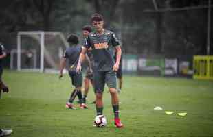 Jogadores do Atltico treinaram nesta tera-feira, vspera do jogo com o Defensor