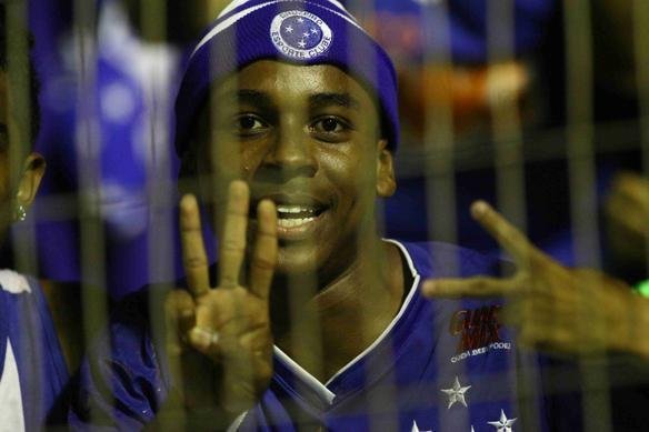 Festa dos jogadores do Cruzeiro no Barrado com a conquista do tricampeonato brasileiro