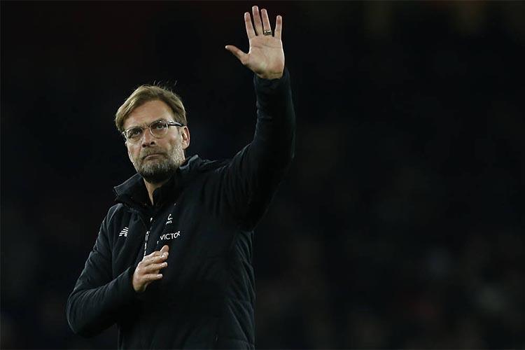 Liverpool acerta com Virgil van Dijk, o zagueiro mais caro da história Liverpool acerta com Virgil van Dijk, o zagueiro mais caro da história