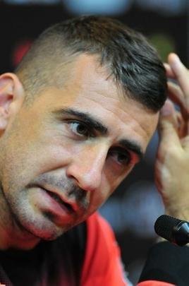 Lucas Pratto participou da entrevista coletiva