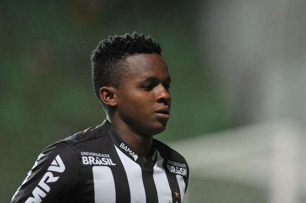 Veja fotos do jogo Atltico x URT