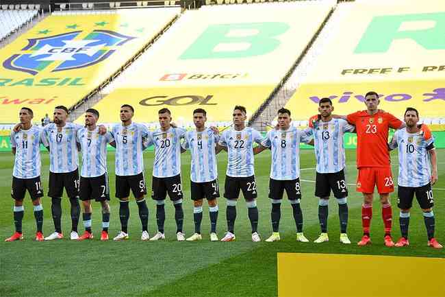 Time da Argentina antes de jogo contra o Brasil pelas Eliminatrias