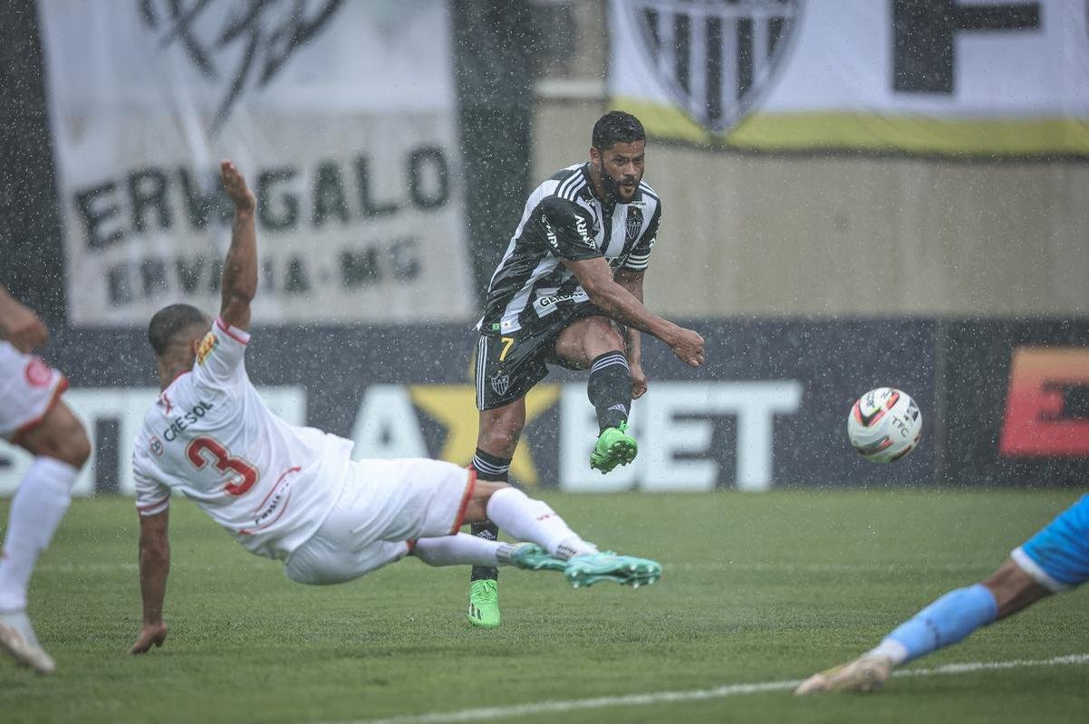 Tombense x Atltico: fotos do jogo pelo Campeonato Mineiro