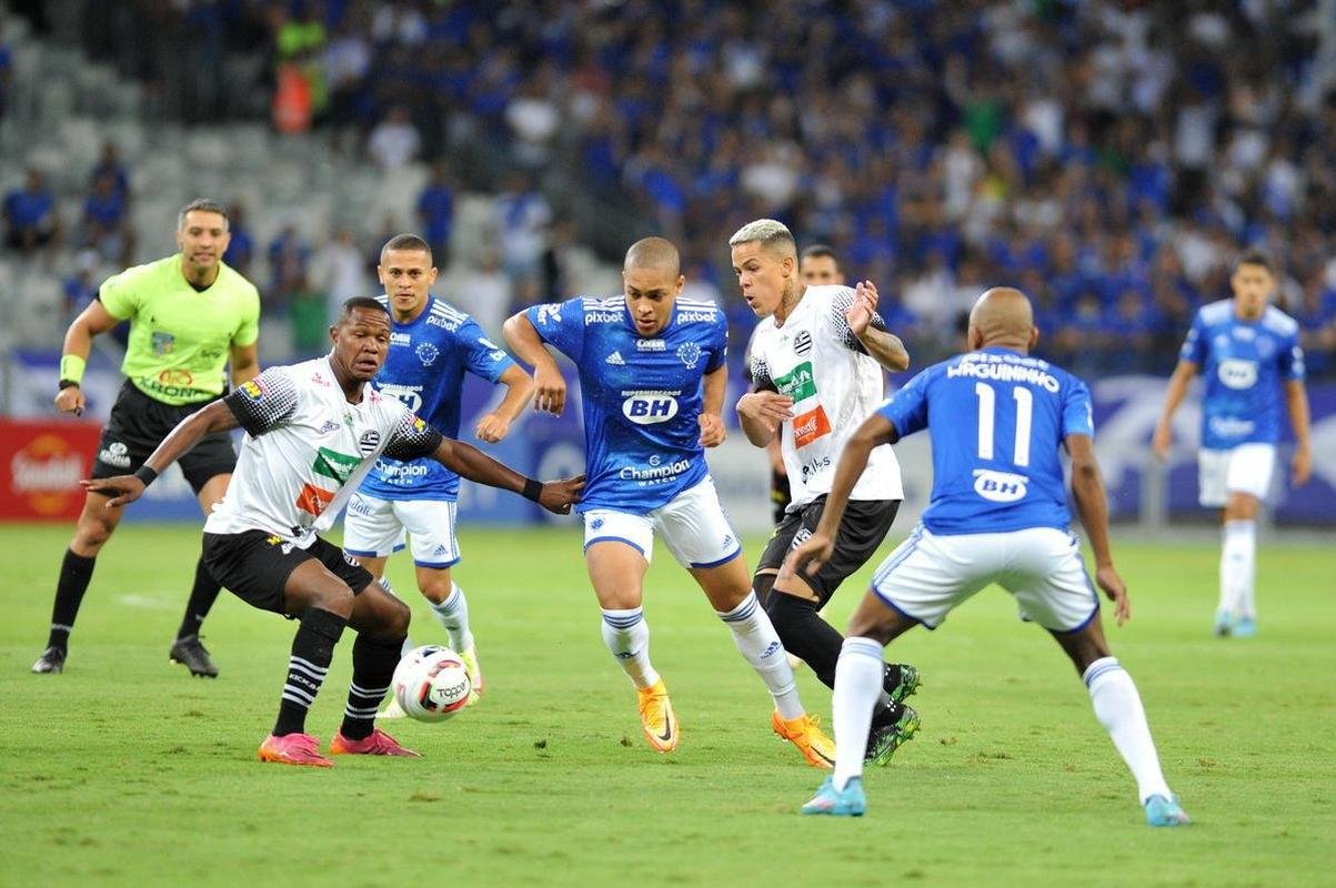 Fotos do jogo de ida da semifinal do Campeonato Mineiro, entre Cruzeiro e Athletic, no Mineiro