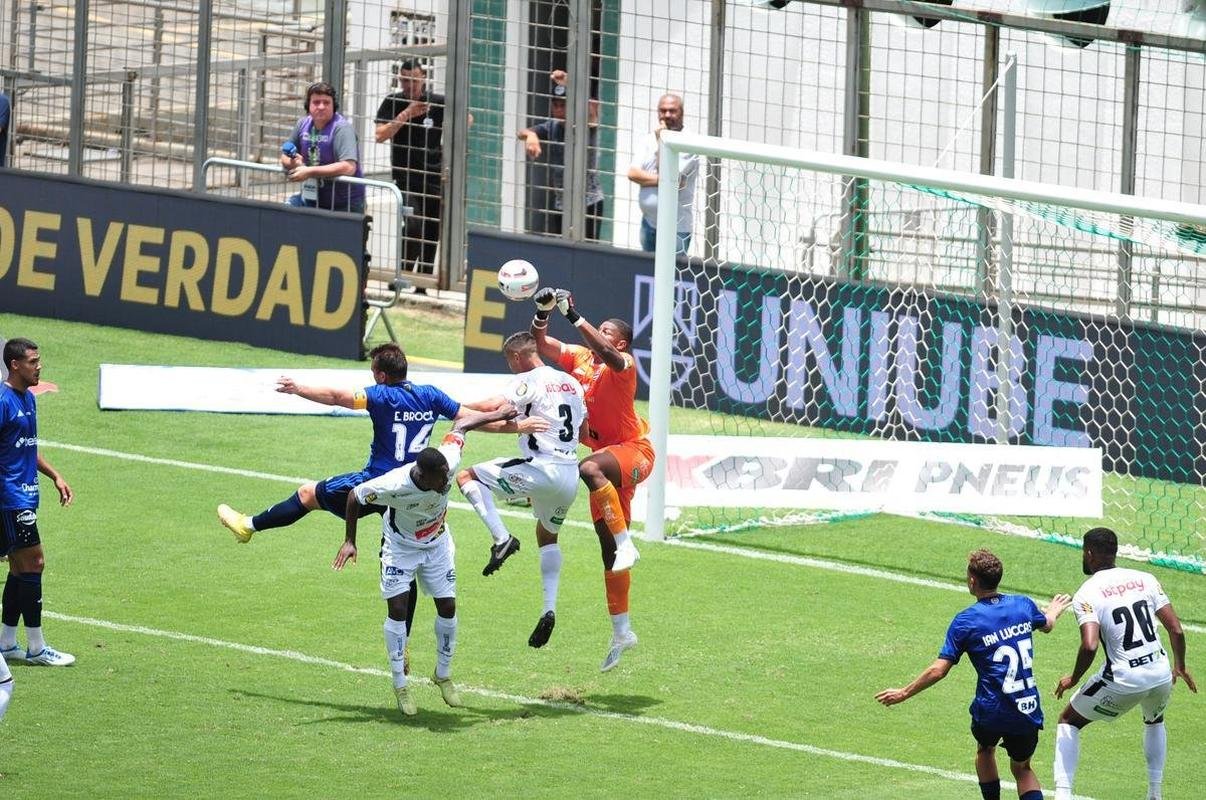 Cruzeiro x Athletic: veja fotos do jogo no Independncia