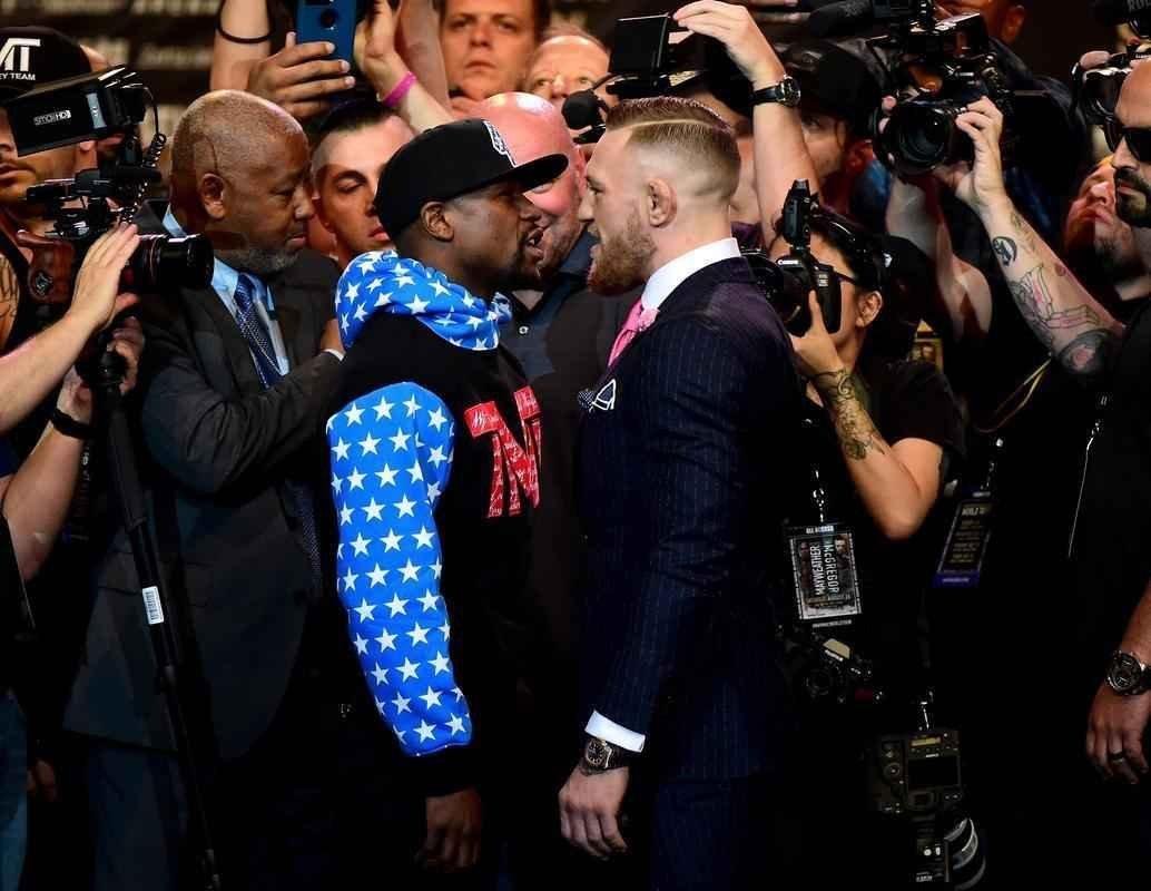 Imagens da abertura da turn com Mayweather e McGregor, em Los Angeles