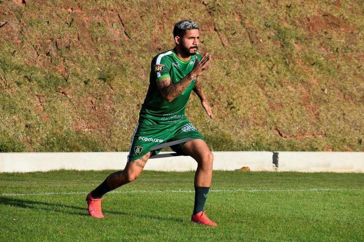Diego Ferreira (lateral-direito): contrato de emprstimo junto ao Tombense at 31/12/2021
