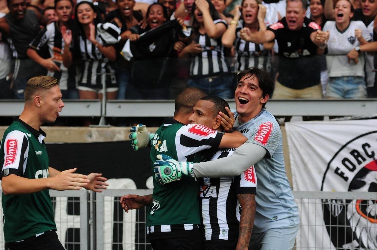 Depois, Otero extravasou com os companheiros