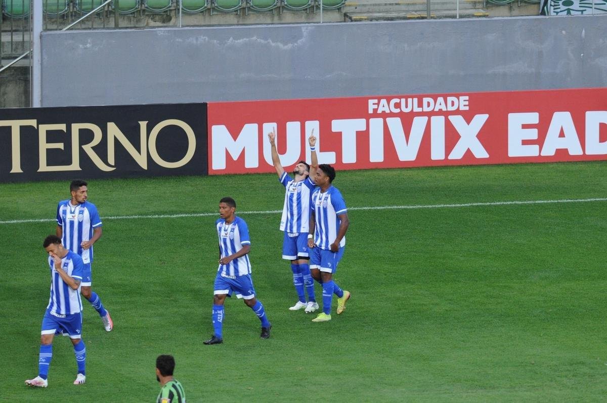 No segundo tempo, o CSA empatou com gol de cabea de Rodrigo Pimpo. Mas, logo depois, Amrica voltou  frente do placar, com gol do zagueiro Messias