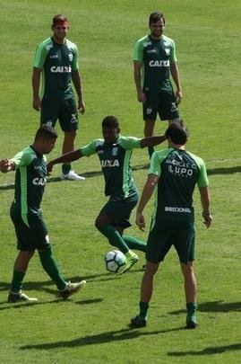 Amrica se prepara para enfrentar o Cruzeiro, nesta quinta-feira, s 19h30, pela 13 rodada do Brasileiro