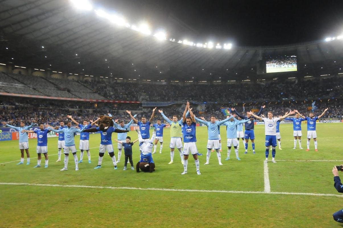 Fotos do jogo entre Cruzeiro e Vila Nova, no Mineiro, pela 15 rodada da Srie B