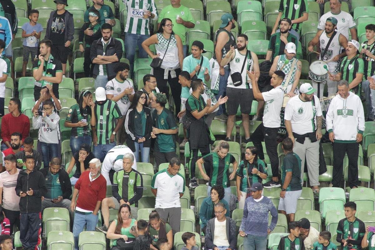 Fotos da torcida do Amrica, no Independncia, durante o jogo contra o CSA pela terceira fase da Copa do Brasil