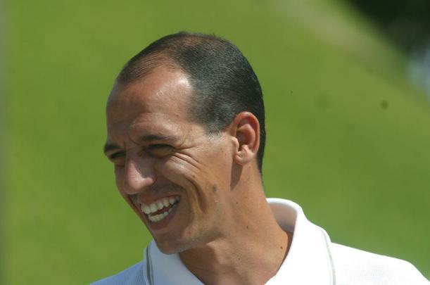 Em 1998, Célio Lúcio foi vendido pelo Cruzeiro ao Sporting Braga-POR de Portugal