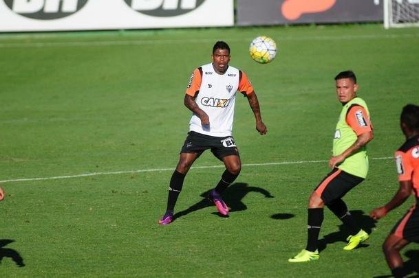 Jogadores se reapresentaram aps o empate contra o Flamengo, no Mineiro