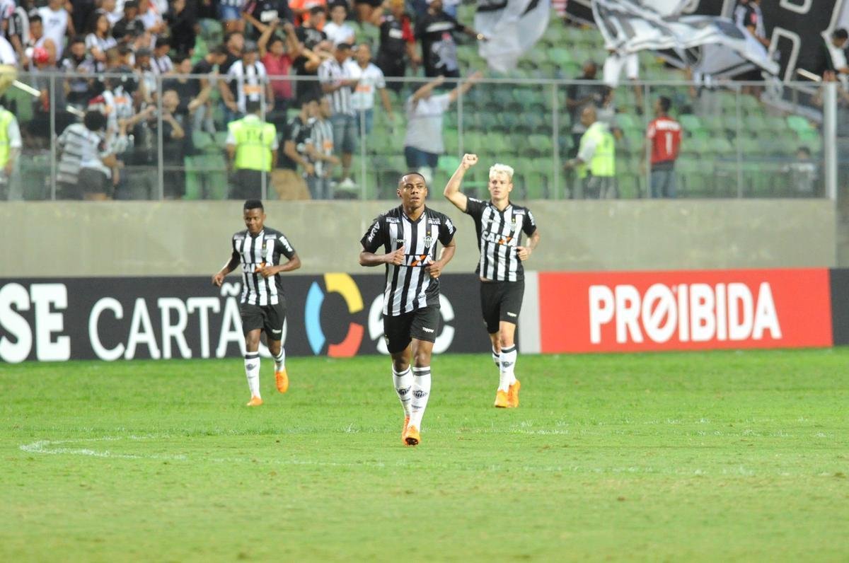 Veja imagens do clssico entre Atltico e Cruzeiro, no Independncia