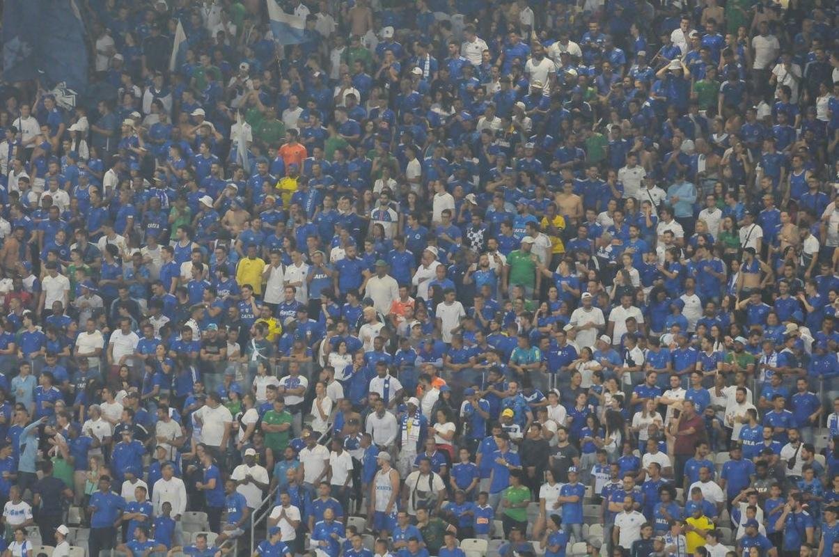 Torcida do Cruzeiro deu show mais uma vez e lotou o Mineiro na partida contra o CRB pela 11 rodada da Srie B