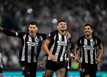 Com reforços e base, o Botafogo conseguiu, em tão pouco tempo, reformular o seu elenco