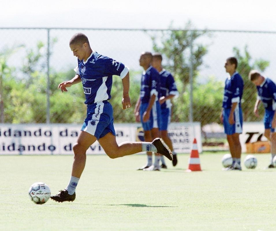 FEVEREIRO - Dia a dia de treinos do Cruzeiro na temporada que culminou com a Trplice Coroa