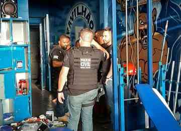 Oito integrantes das torcidas Máfia Azul e Pavilhão Independente foram presos na manhã desta terça-feira